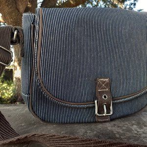 Thirty-one crossbody purse